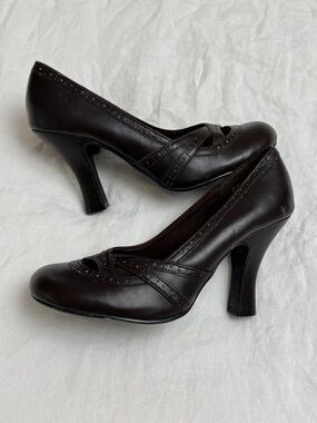 Vintage 2000s Bongo Chocolate Brown Faux Leather Pumps Block Heel Size 7 Whimsy